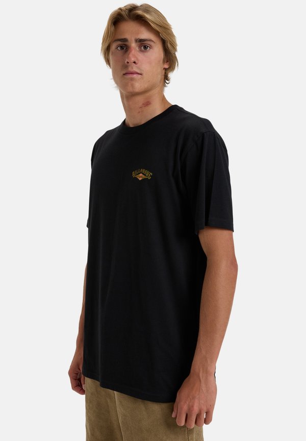 DREAMY PLACE - Print T-shirt - blk3