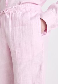 Samsøe Samsøe HOYS STRING TROUSERS - Auduma bikses - lilac snow