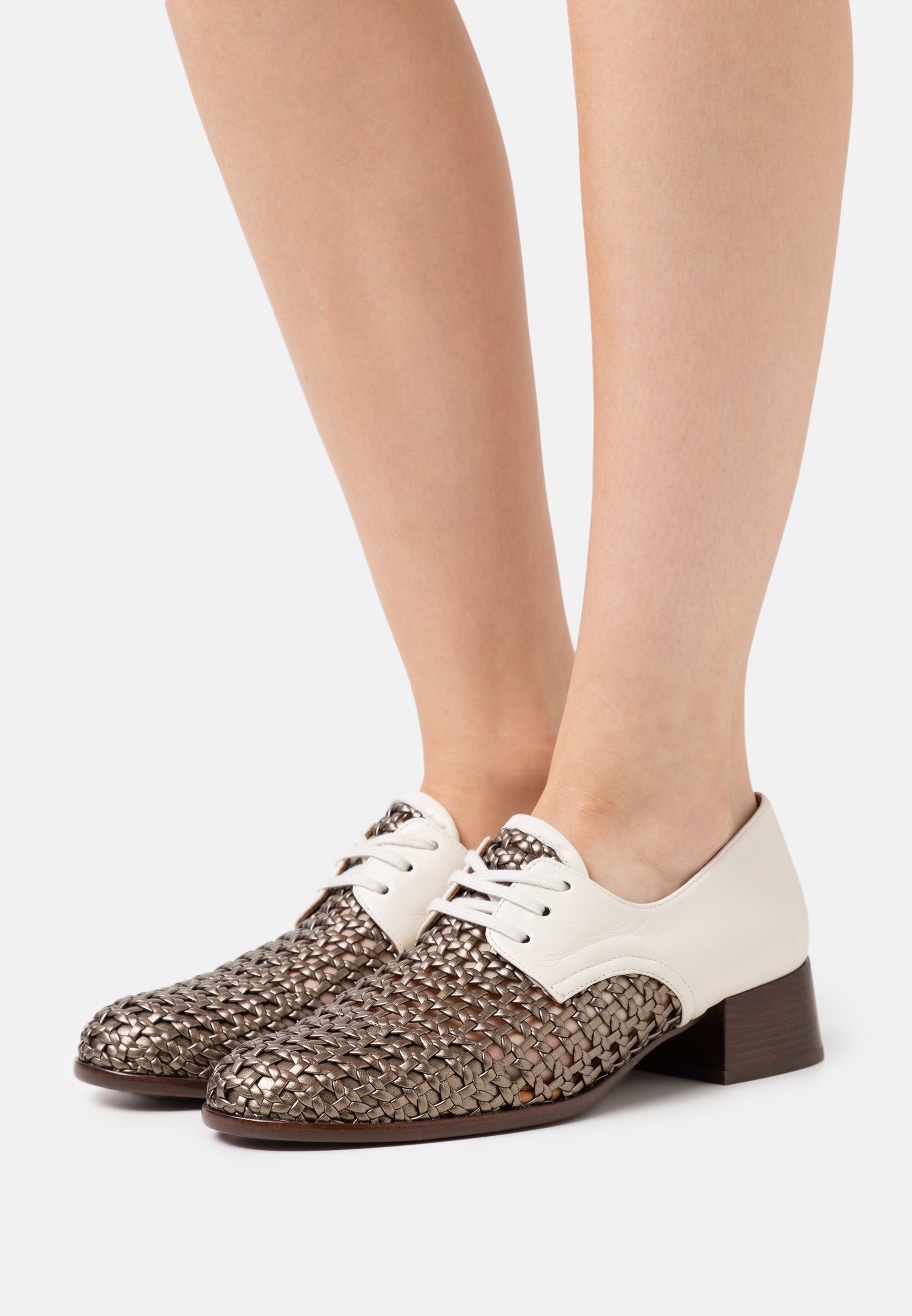 chaussures chie mihara