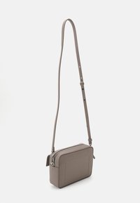 Calvin Klein - Torba na ramię