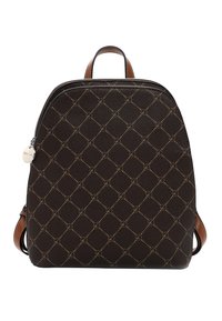 Brązowy plecak w wzór diamentów, z beżowymi skórzanymi akcentami, górnym uchwytem i regulowanymi paskami na ramiona, z zamkiem błyskawicznym.