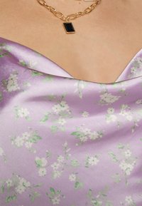 Gina Tricot COWLNECK SINGLET - Top - purple