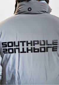 Southpole SOUTHPOLE HERREN PM233-012-1 BUBBLE NORTH-SOUTH 1.0 - Winterjacke - light blue reflective