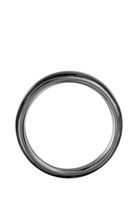 Schlanker Ring mit verchromter Oberfläche und glatter, runder Form. Die reflektierende Fläche und das nahtlose Design verleihen eine moderne Ästhetik.
