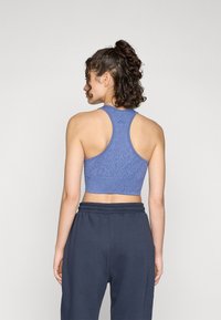 ONLY Play ONPDAISY-2-BETTY SEAM BRA - Sports-BH-er med medium støtte - coastal fjord