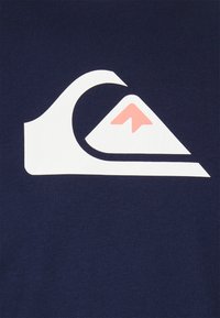 Navy fabric featuring a large white stylized wave and mountain logo with a pink accent. Simple design with smooth texture.
