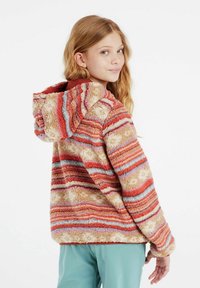 Fleece hoodie met een veelkleurig gestreept patroon in rood, beige en blauw. Textuur, met een relaxte pasvorm en zachte stof.