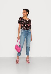 b.young BYMMJOELLA - Blouse - coral cloud mix