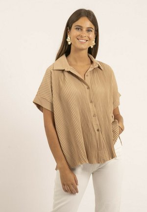 Dona x Lisa MANCHES COURTES - Chemisier - camel