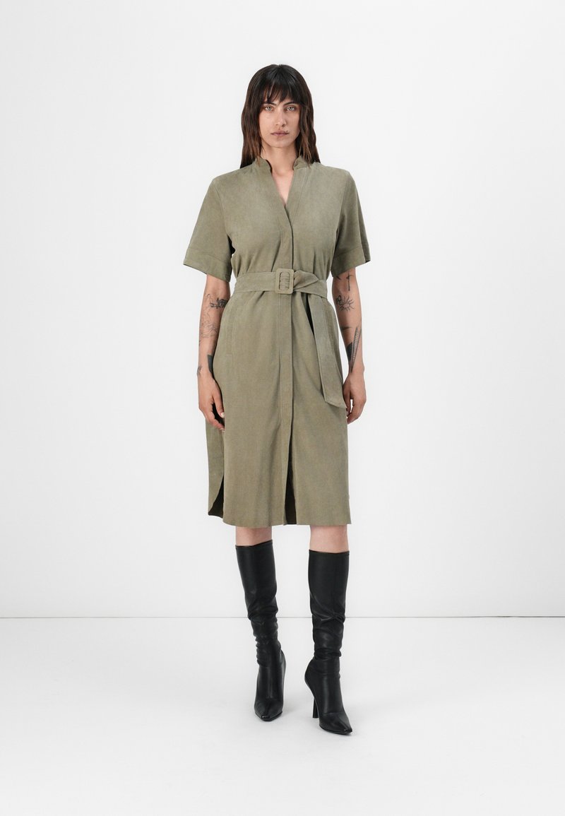 RIANI Jurk bruin RIANI Jurk bruin