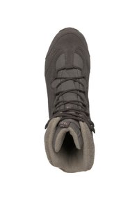 Grå vandringskänga med överdel i mocka och textil, runda snören och en mjuk, vadderad krage. Inredningen är fodrad med fleece-material.