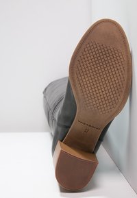 Vagabond Botas - black