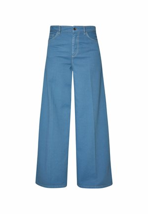 Jeans a gamba larga di colore blu chiaro in denim, con chiusura a bottone, passanti per cintura e tasche frontali con cuciture a contrasto.