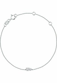 Silverarmband med en delikat kedjedesign och två glittrande klara ädelstenar i mitten, säkrad med en kräftklämma.