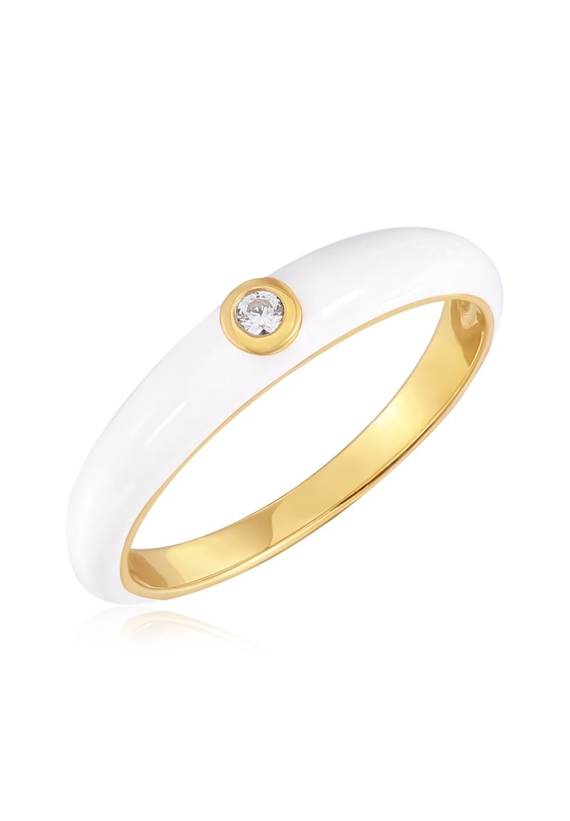 Bela emajlirana prstan z gladko, zaobljeno obliko. Ima zlato obrobo in en sam okrogel diamant, vstavljen v zlato obrobo.