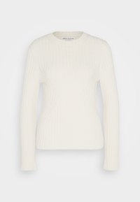 - Sweter