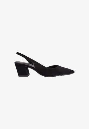 décolleté slingback in suede nero con punta affusolata e tacco geometrico di media altezza. Texture liscia e design minimalista.