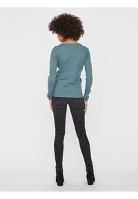 Vero Moda VMCARE STRUCTURE O-NECK - Camisola - north atlantic