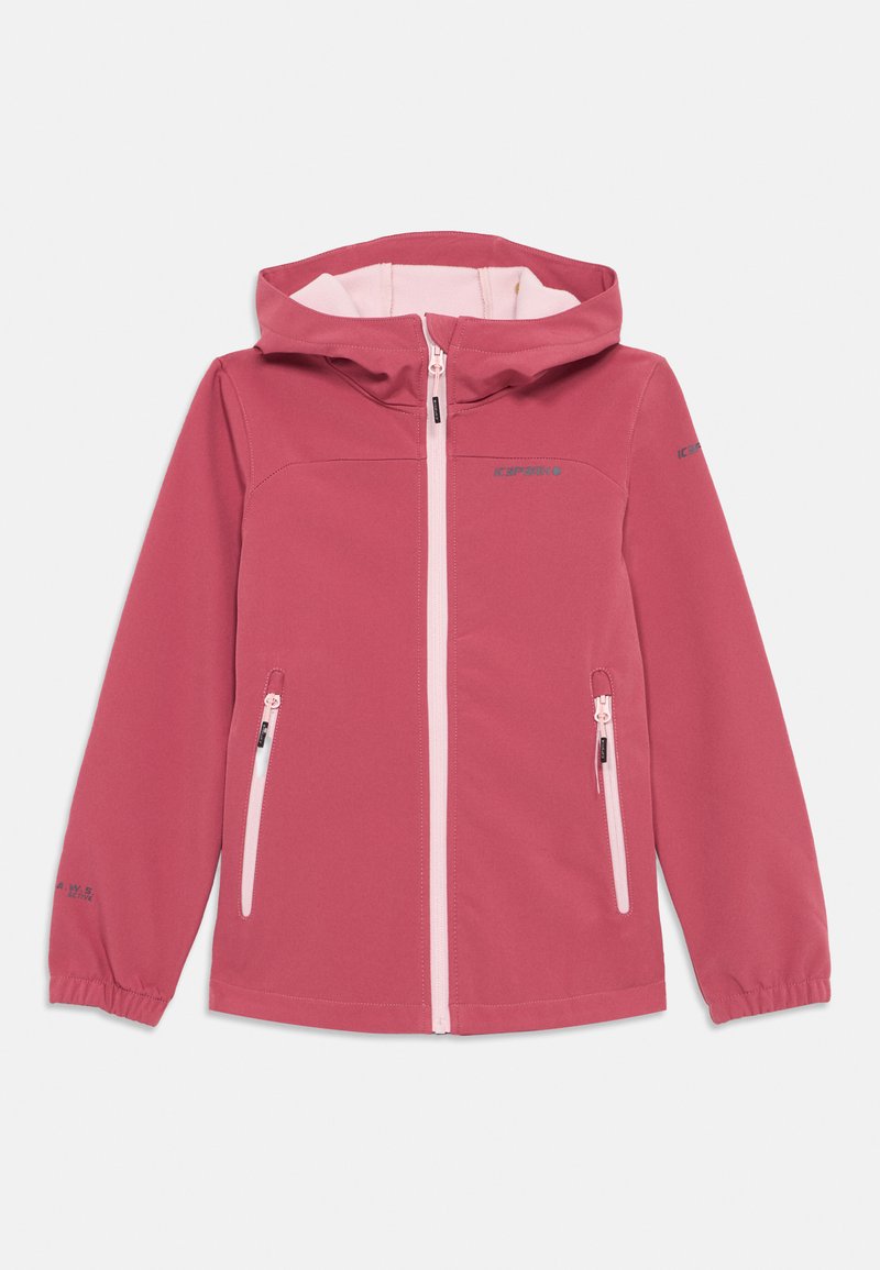 Różowa kurtka typu softshell z kapturem, przednim zamkiem błyskawicznym i dwoma bocznymi kieszeniami na zamek. Posiada elastyczne mankiety oraz lekką, gładką teksturę.