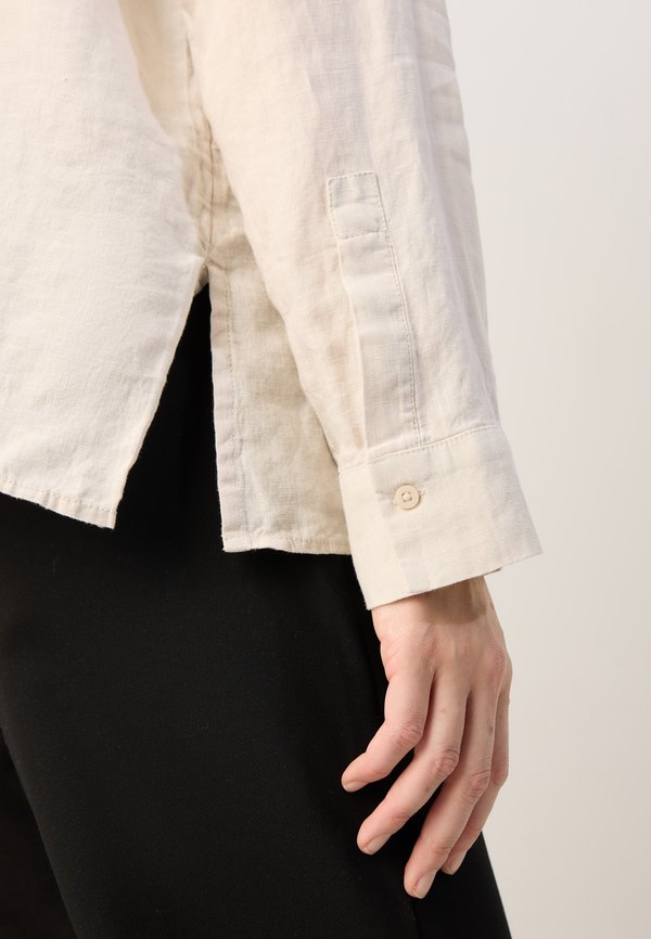 BLOUSE SHIRT COLLAR LONG SLEEVE  SOLID - Button-down blouse - silky stone4