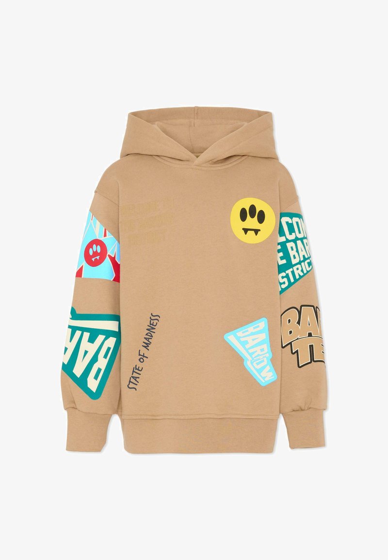 Felpa con cappuccio marrone che presenta un cappuccio, varie stampe grafiche colorate e testo sul davanti e sulle maniche, realizzata in tessuto morbido.