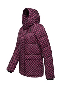 Vadderad huvrjacka i ett rosa och svart hundtandsmönster. Har sidofickor och elastiska ärmmuddar. Lättviktigt och vattenavvisande material.