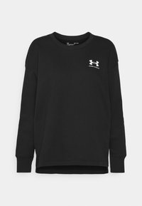 Svart sweatshirt med långa ärmar, rund halsringning och en logotyp på bröstet. Tillverkad av ett slätt tyg med avslappnad passform och fåll.