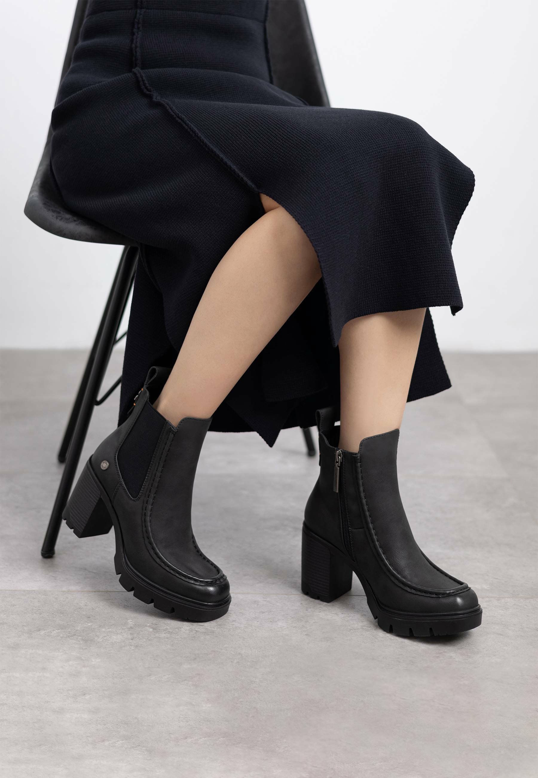 Refresh Botines con plataforma black/negro