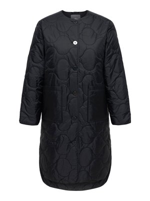 Musta tikattu takki, jossa on pyöreä kaula-aukko, kaksi etutaskua ja suuret napit. Pinta on sileä ja siinä on hienovarainen kuvio.