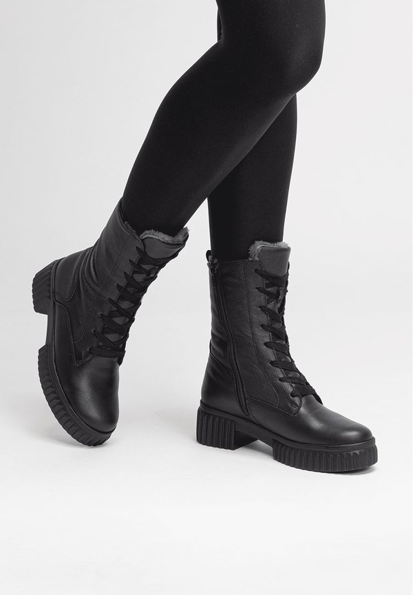 Snowboot/Winterstiefel - schwarz