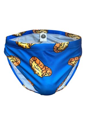 Blaue Schwimmhose mit einem Muster aus orangefarbenen Gebäcken. Hergestellt aus glattem, dehnbarem Material, mit einem bequemen Innenfutter und einem Etikett.