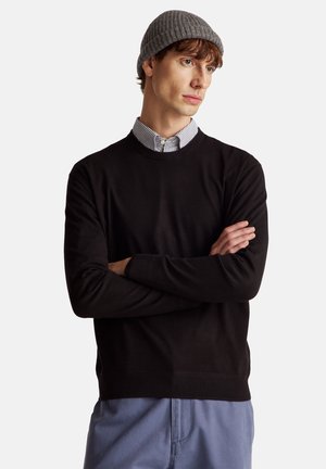 - Sweter