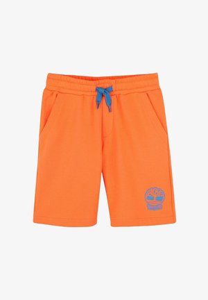 Shorts di cotone arancioni con due tasche laterali, un cordoncino blu e un logo Timberland blu stampato sul lato sinistro in basso.