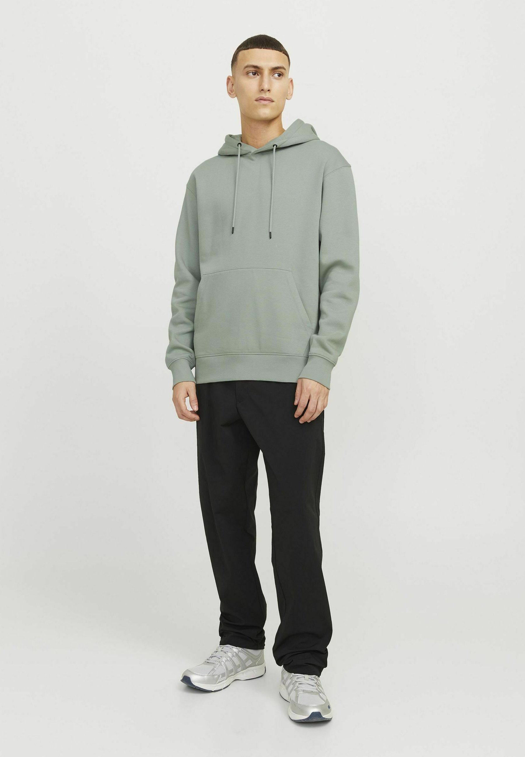 JACK & JONES Hoodie Met Logo Print - Basis Trui Met Capuchon En Kangoeroezak - Regular Fit - 70% Katoen, 30% Polyester