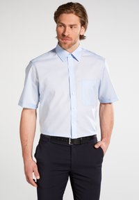 Eterna UNIFARBENES POPELINE KURZARMHEMD - COMFORT FIT - Businesshemd - hellblau