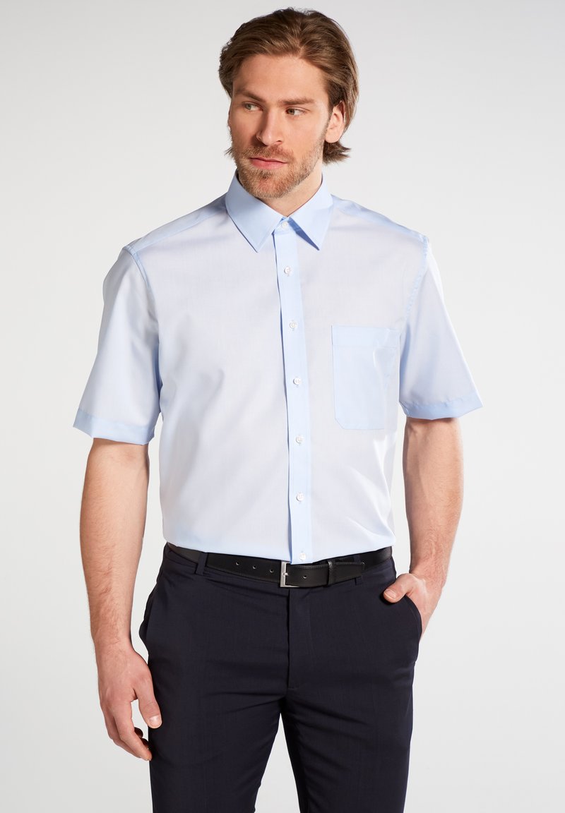 Eterna UNIFARBENES POPELINE KURZARMHEMD - COMFORT FIT - Businesshemd - hellblau