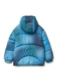 Chaqueta de plumas en tonos azules degradados, con capucha, puños elásticos y un diseño de espalda redondeada con textura acolchada.