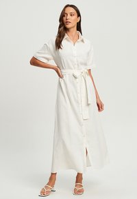 CALLI CHARLI - Haljina-majica - white