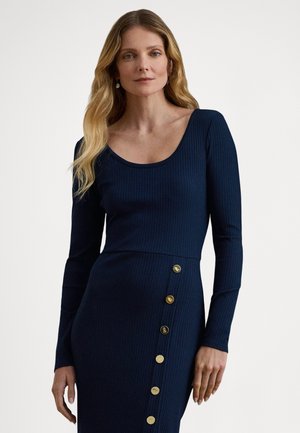 BUTTON-TRIM RIB-KNIT DRESS - Strikket kjole - navy