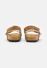 Friboo Sandaalit nilkkaremmillä - brown