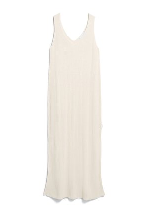 Robe longue sans manches en maille côtelée de couleur crème, avec un col en V et un ourlet droit, présentée à plat sur fond blanc.