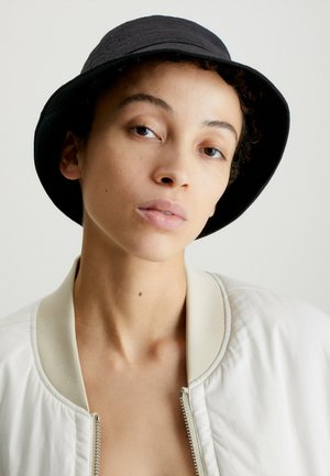 Calvin Klein JACQUARD  - Hoed - ck black