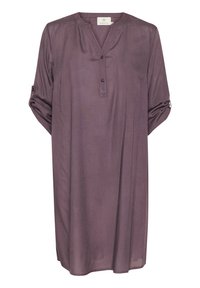 Robe couleur prune avec un décolleté en V, trois boutons et des manches retroussées. Fabriquée en tissu doux, elle présente une coupe ample et des fentes sur les c ôtés.