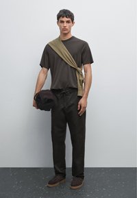 Massimo Dutti SHORT SLEEVE WITH CREW NECK - T-shirts basic - dark grey