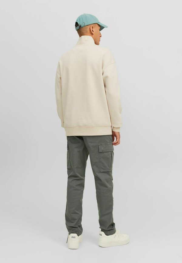 JPSTACE JJTUCKER AMA - Cargo trousers - sedona sage3