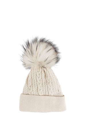 Berretto crema a maglia con motivo a treccia, con un ampio risvolto a coste e un grande pompon in pelliccia sintetica sulla parte superiore. Materiale morbido e testurizzato.