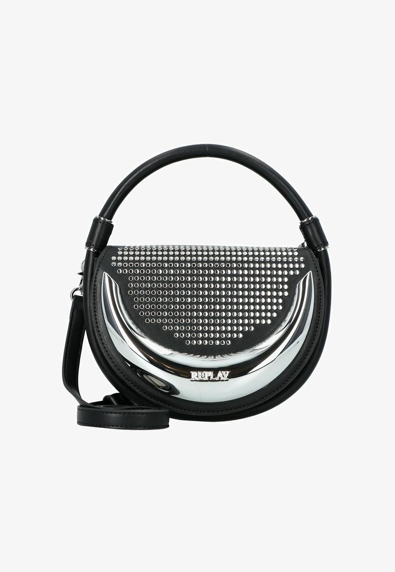Bolso de mano negro en forma de media luna con tachuelas plateadas y un acento metálico brillante, asa redondeada y correa de hombro desmontable, con la marca "Replay" en la parte frontal.
