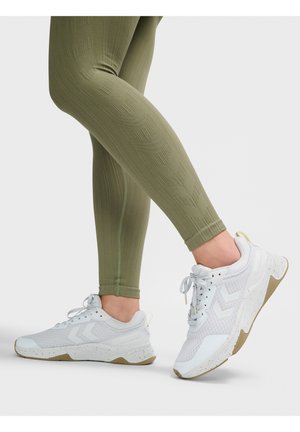 Hummel REACH CORE - Trainingsschoen - barely blue