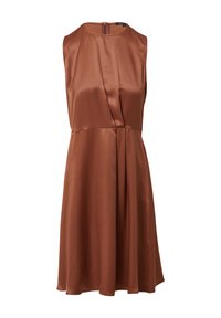 Ärmelloses braunes Satin-Kleid mit Rundhalsausschnitt, Falten-Details an der Taille und einem verdeckten Reißverschluss im Rücken.