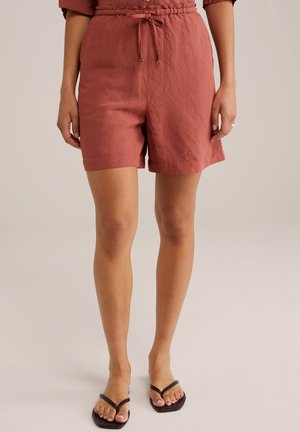 Short - mottled dark brown